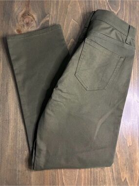 Sonoma Men's Everyday Jean Olive Color 32x32 NWT Straight Leg Relaxed Fit